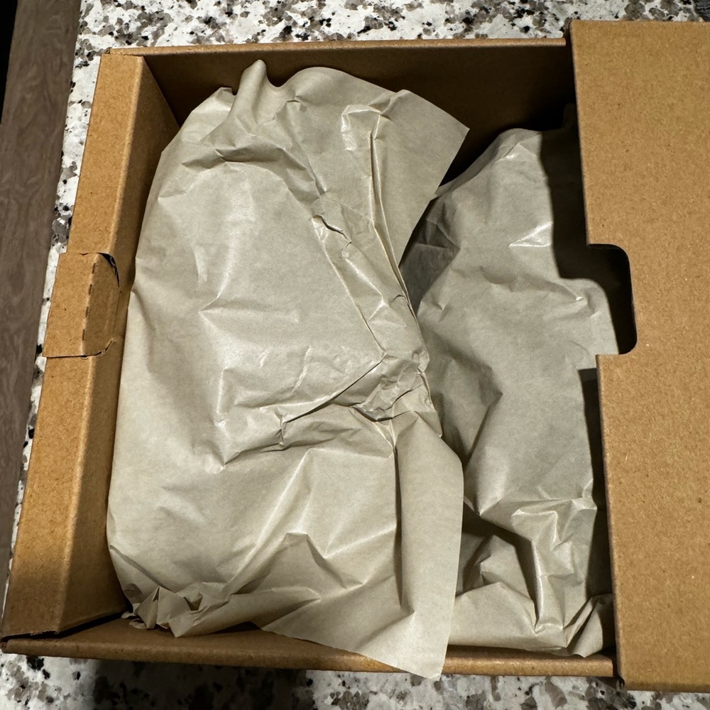 SOLD: Yeezy Slides - Picture 3 of 3